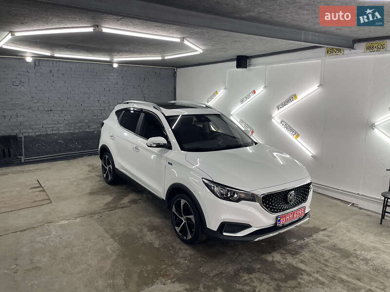 Внедорожник / Кроссовер MG ZS EV 2020 в Кременце