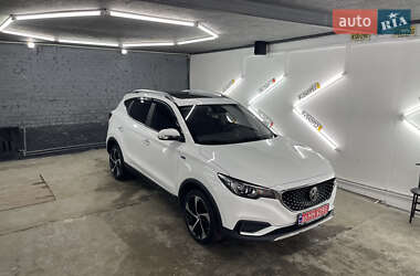 Позашляховик / Кросовер MG ZS EV 2020 в 