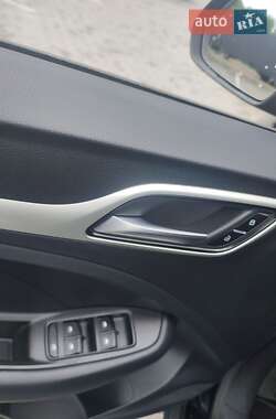 Внедорожник / Кроссовер MG ZS EV 2020 в 