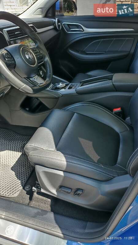 Внедорожник / Кроссовер MG ZS EV 2019 в Ладыжине