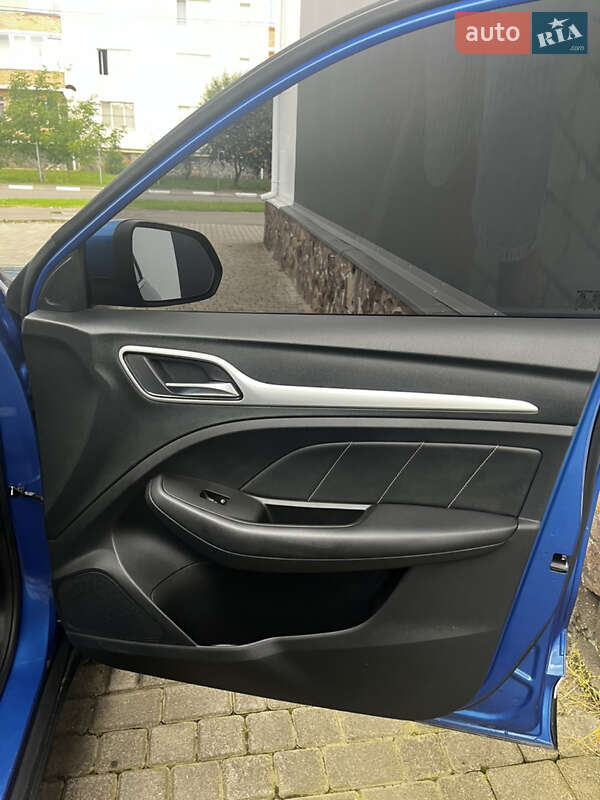 Внедорожник / Кроссовер MG ZS EV 2020 в Стрые