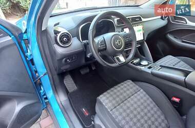 Позашляховик / Кросовер MG ZS EV 2021 в 