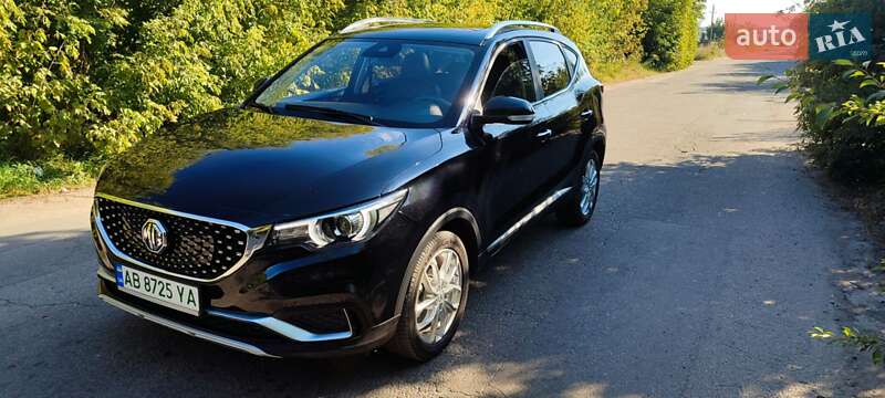 MG ZS EV 2019