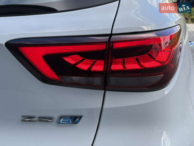 Внедорожник / Кроссовер MG ZS EV 2022 в Львове