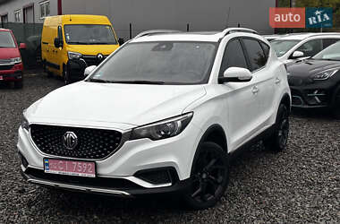 Позашляховик / Кросовер MG ZS EV 2021 в 