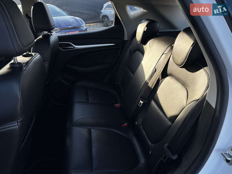 Внедорожник / Кроссовер MG ZS EV 2021 в Львове