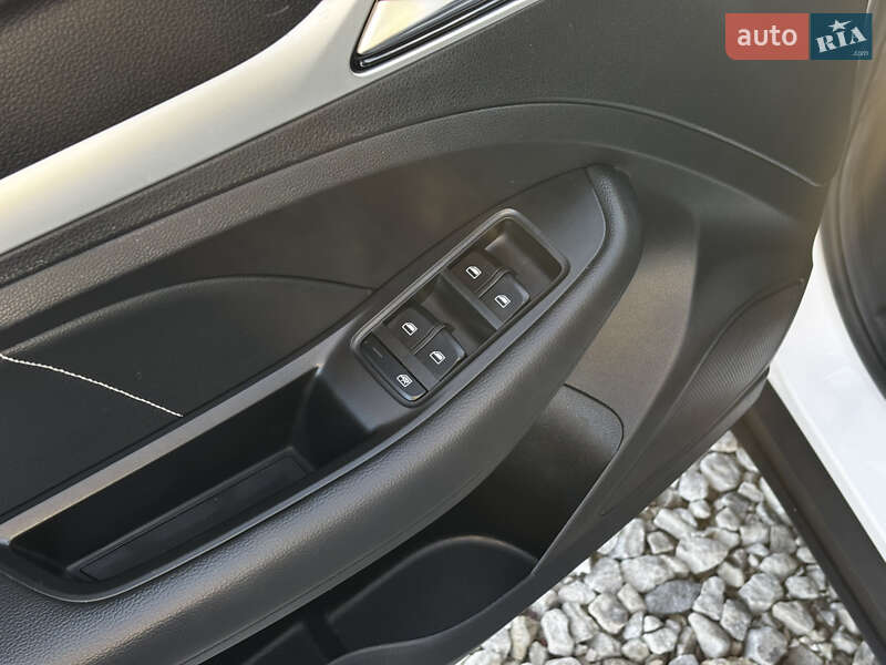 Внедорожник / Кроссовер MG ZS EV 2021 в Львове