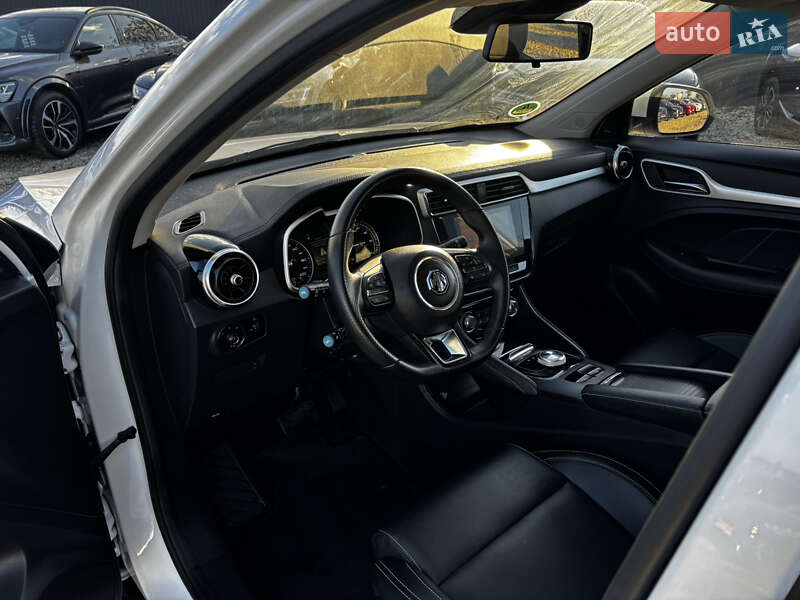 Внедорожник / Кроссовер MG ZS EV 2021 в Львове
