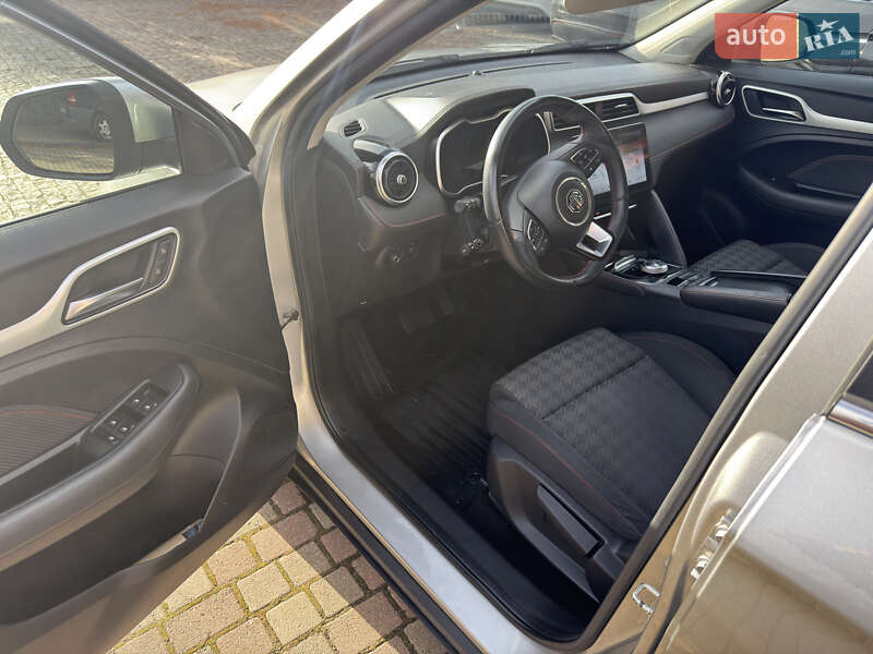 Внедорожник / Кроссовер MG ZS EV 2022 в Львове