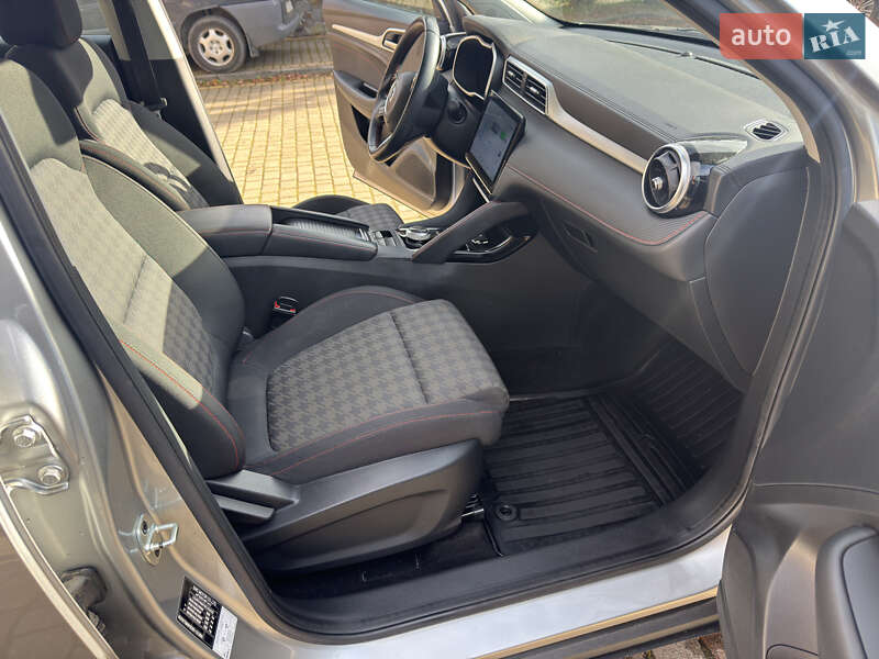 Внедорожник / Кроссовер MG ZS EV 2022 в Львове