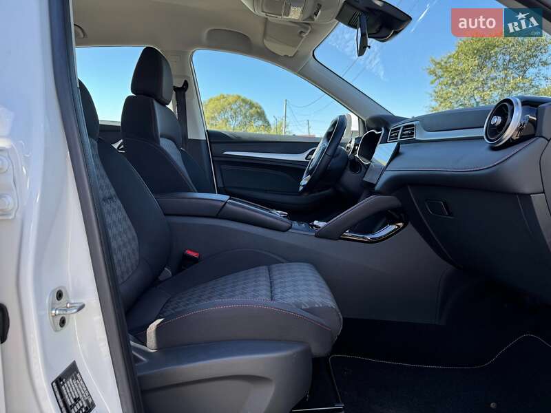 Внедорожник / Кроссовер MG ZS EV 2021 в Львове