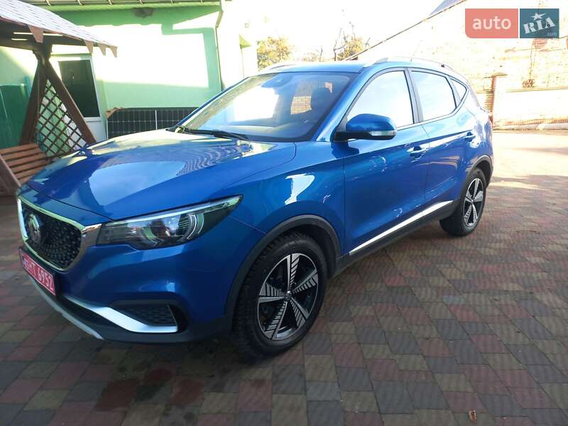 MG ZS EV 2021