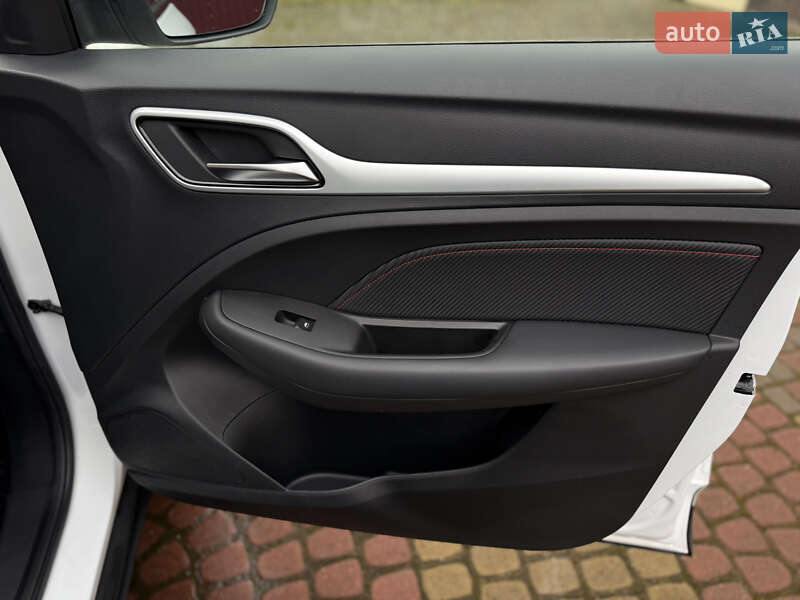 Внедорожник / Кроссовер MG ZS EV 2022 в Радивилове