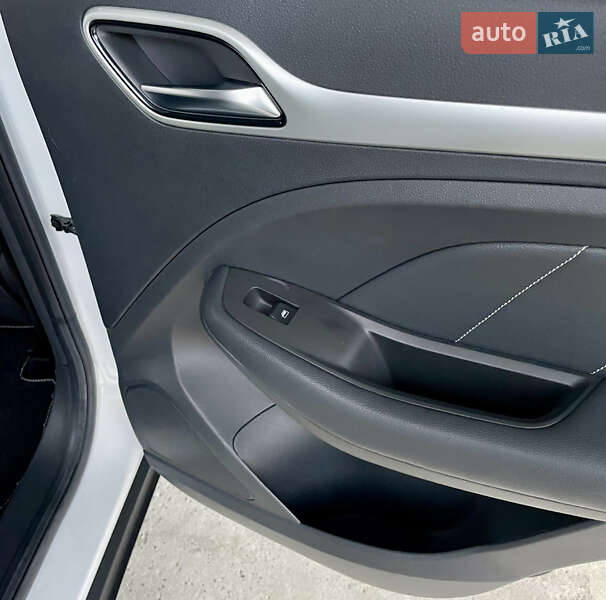 Внедорожник / Кроссовер MG ZS EV 2021 в Мукачево