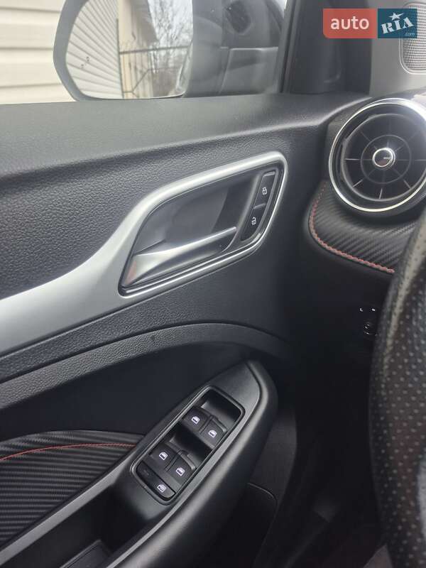 Внедорожник / Кроссовер MG ZS EV 2023 в Черкассах