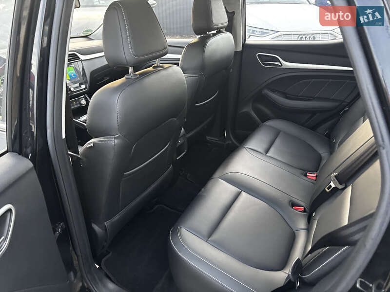 Внедорожник / Кроссовер MG ZS EV 2020 в Львове