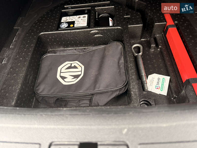 Внедорожник / Кроссовер MG ZS EV 2021 в Житомире