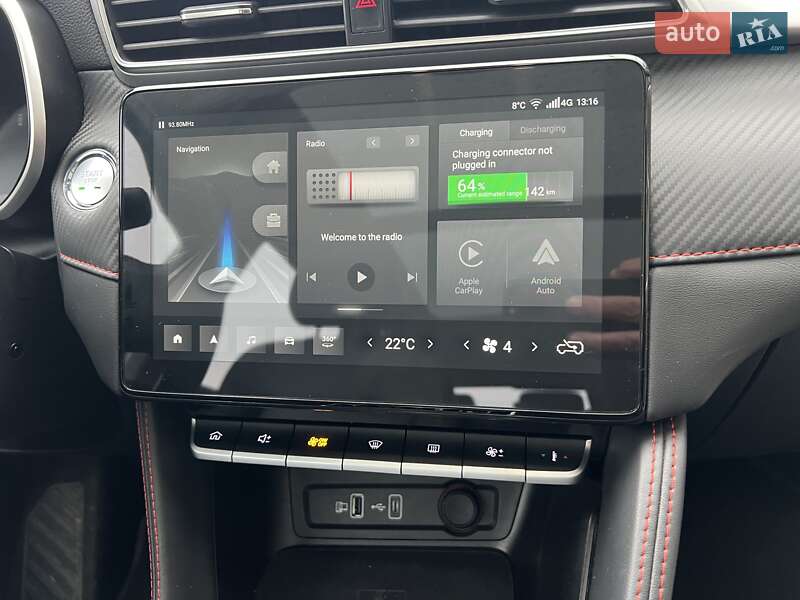 Внедорожник / Кроссовер MG ZS EV 2023 в Киеве