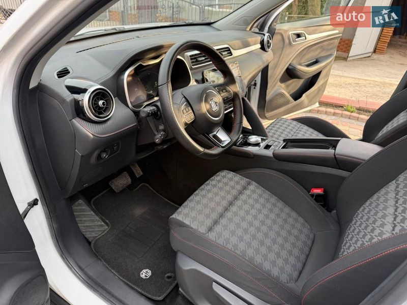 Позашляховик / Кросовер MG ZS EV 2022 в Бережанах