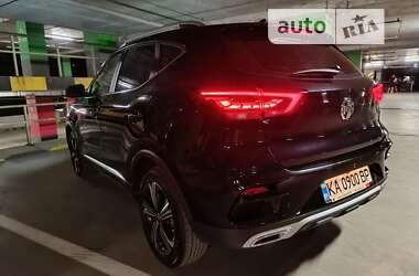 Седан MG ZS 2021 в 