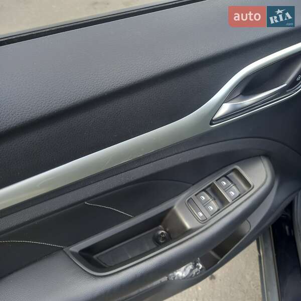 Седан MG ZS 2020 в Черновцах