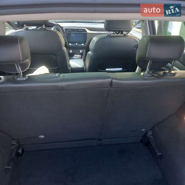 Седан MG ZS 2020 в Черновцах