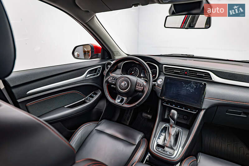 Внедорожник / Кроссовер MG ZS 2021 в Киеве