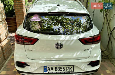 Внедорожник / Кроссовер MG ZS 2021 в 