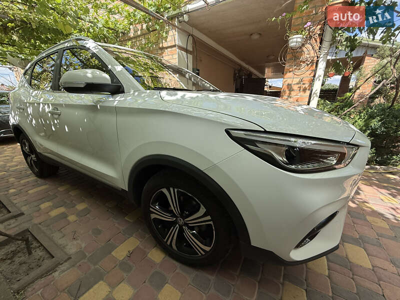 Внедорожник / Кроссовер MG ZS 2021 в Киеве