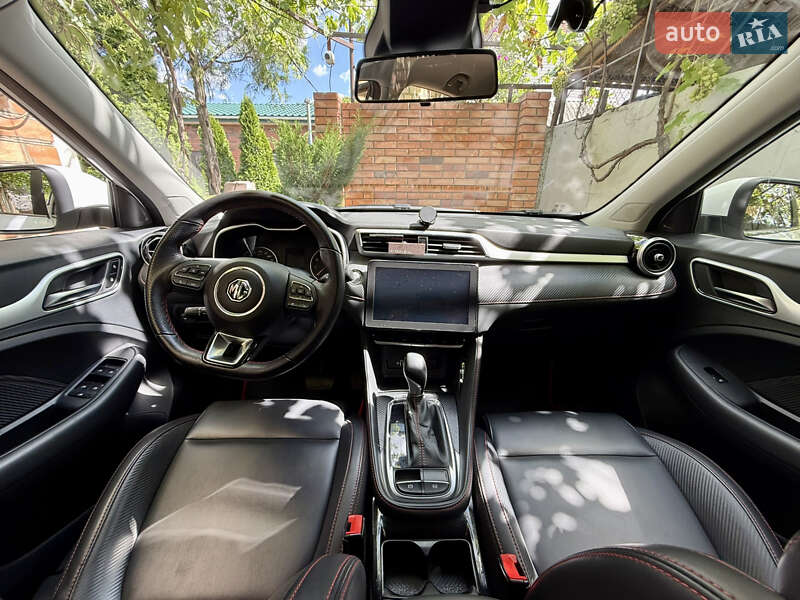 Внедорожник / Кроссовер MG ZS 2021 в Киеве