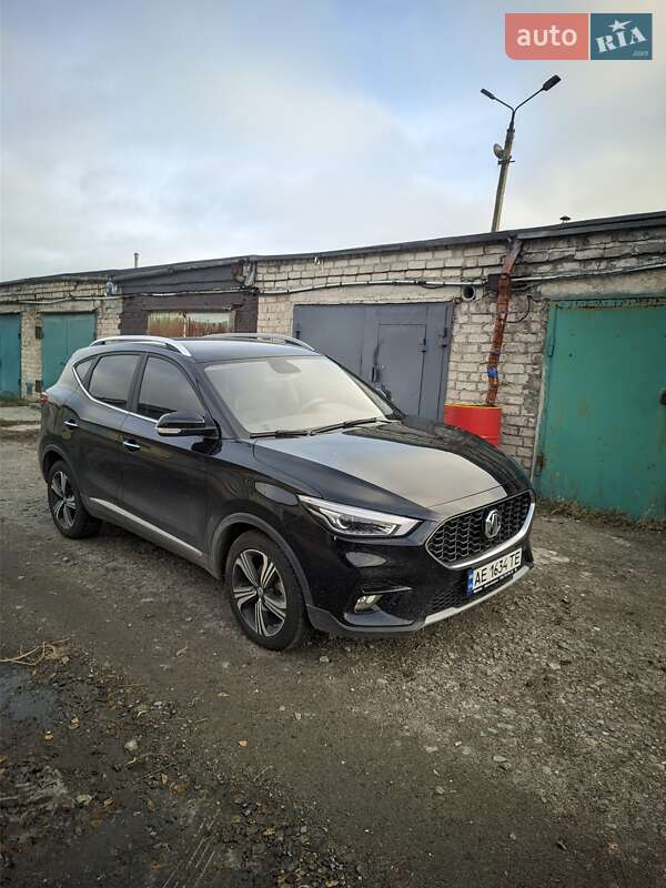 Внедорожник / Кроссовер MG ZS 2021 в Вольногорске