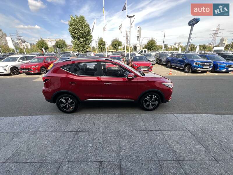 Внедорожник / Кроссовер MG ZS 2021 в Киеве