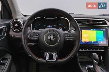 Позашляховик / Кросовер MG ZS 2022 в 