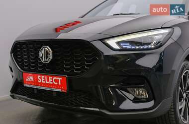 Позашляховик / Кросовер MG ZS 2022 в 
