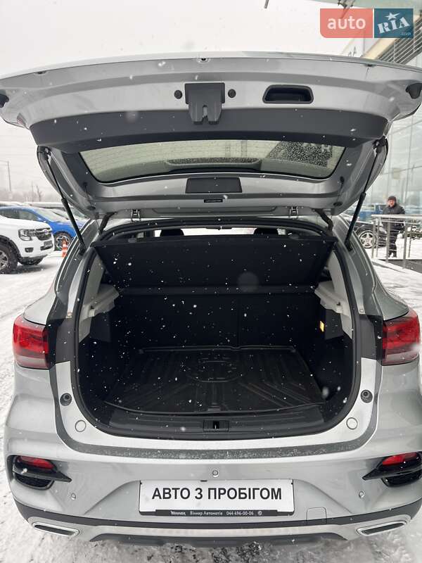 Внедорожник / Кроссовер MG ZS 2021 в Киеве