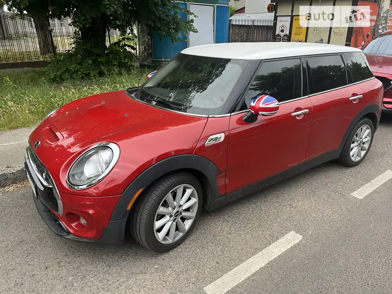 MINI Clubman