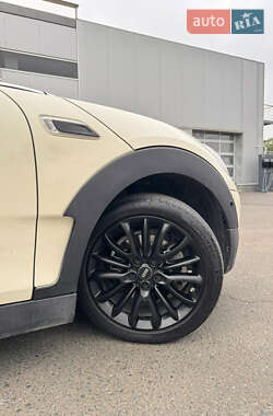 Универсал MINI Clubman 2017 в 