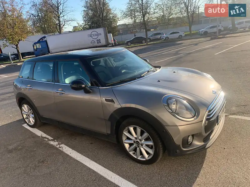 MINI Clubman