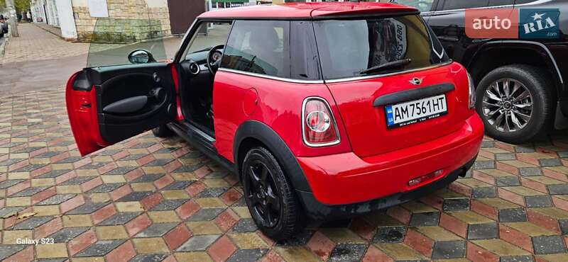 Хетчбек MINI Clubman 2010 в Житомирі