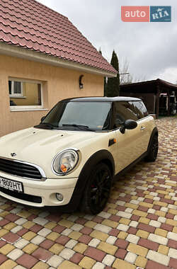 Универсал MINI Clubman 2010 в 