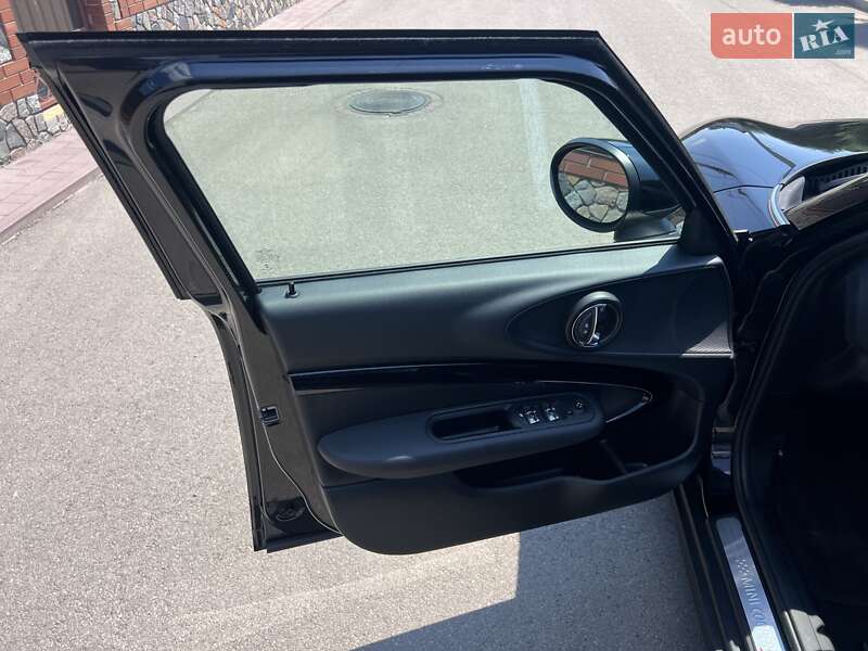 Хэтчбек MINI Clubman 2021 в Киеве