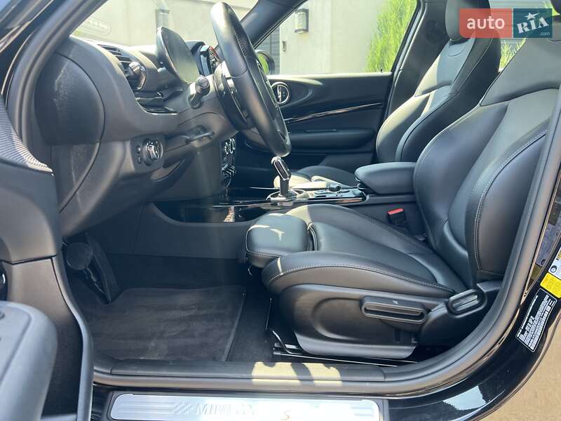 Хэтчбек MINI Clubman 2021 в Киеве