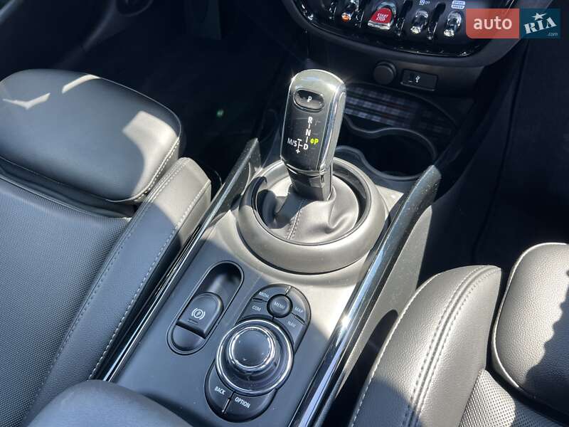 Хэтчбек MINI Clubman 2021 в Киеве