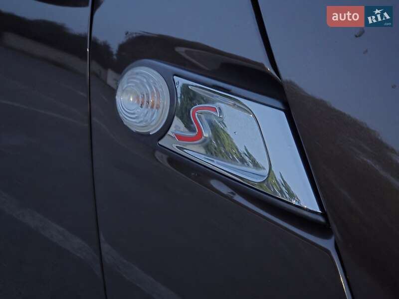 Универсал MINI Clubman 2012 в Киеве