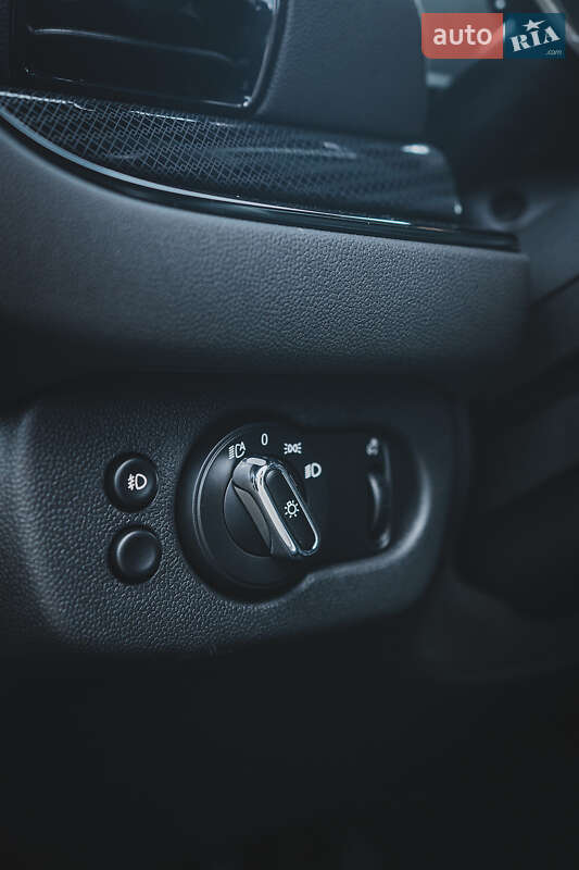 Универсал MINI Clubman 2021 в Киеве