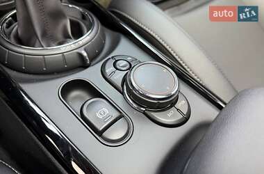 Универсал MINI Clubman 2015 в 