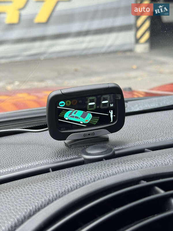 Універсал MINI Clubman 2012 в Києві фото 12 Універсал MINI Clubman 2012 в Києві