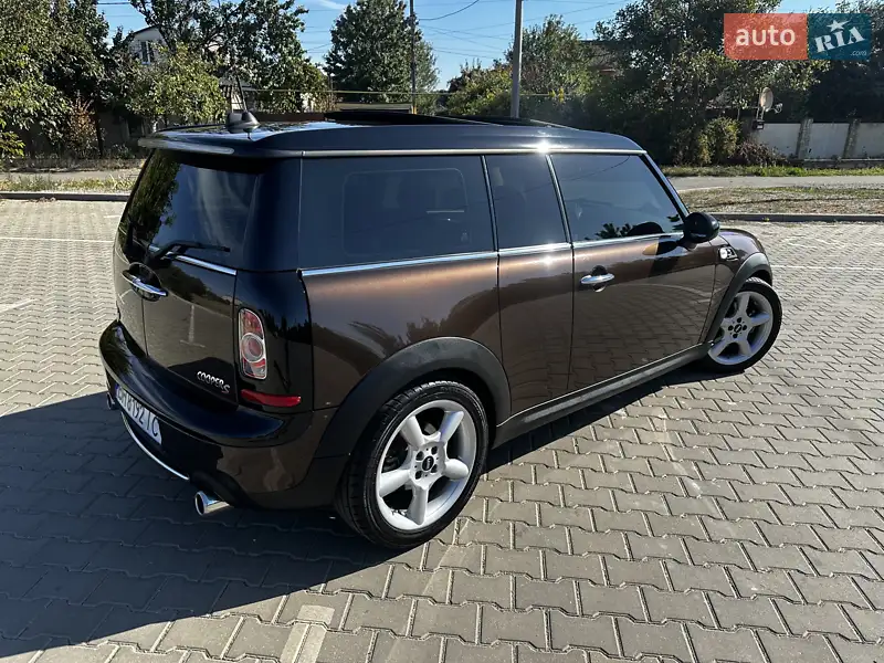 MINI Clubman
