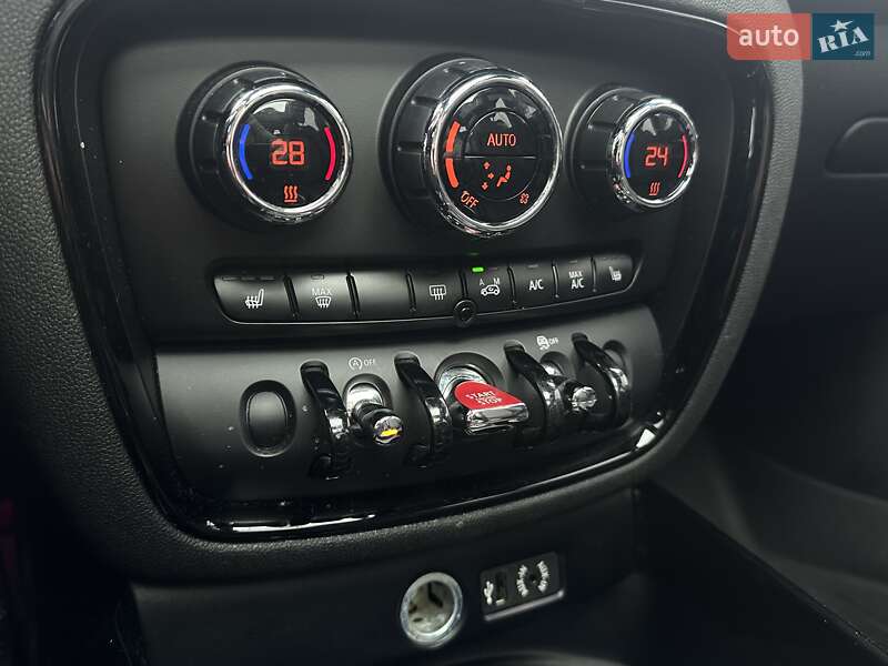 Универсал MINI Clubman 2016 в Киеве