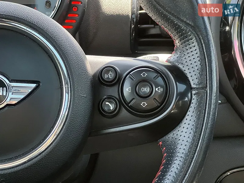 MINI Clubman 2016 VIN WMWLU1C54H2F27893 фото оголошення 12 з 69